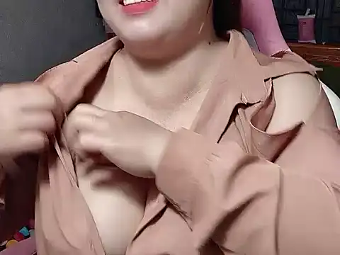 Snapshot of Sunna104 chatting on March 9, 2026, 7:56 am Sunna104 online show from March 9, 2026, 7:56 am