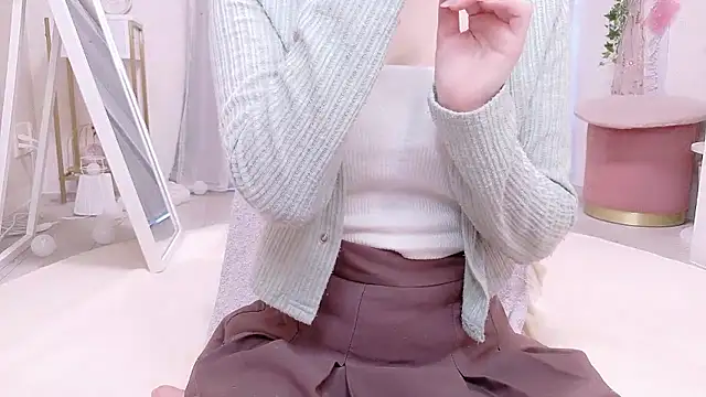 Snapshot of MAYU_cha chatting on October 12, 2025, 2:43 am MAYU cha online show from October 12, 2025, 2:43 am