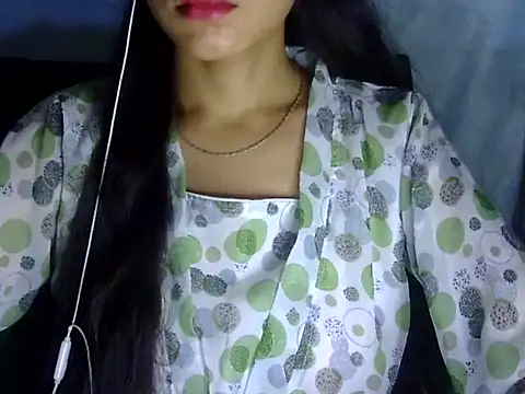 Snapshot of Shazi_1 chatting on June 4, 2026, 5:13 am Shazi 1 online show from June 4, 2026, 5:13 am
