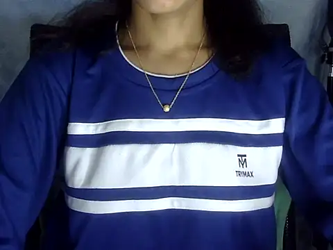 Snapshot of Shazi_1 chatting on June 10, 2026, 2:49 pm Shazi 1 online show from June 10, 2026, 2:49 pm