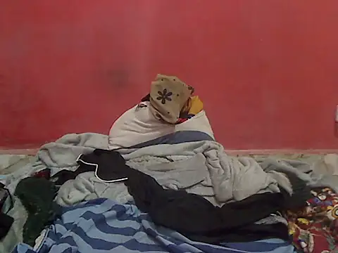 RoseNaya online show from November 4, 2025, 3:16 am