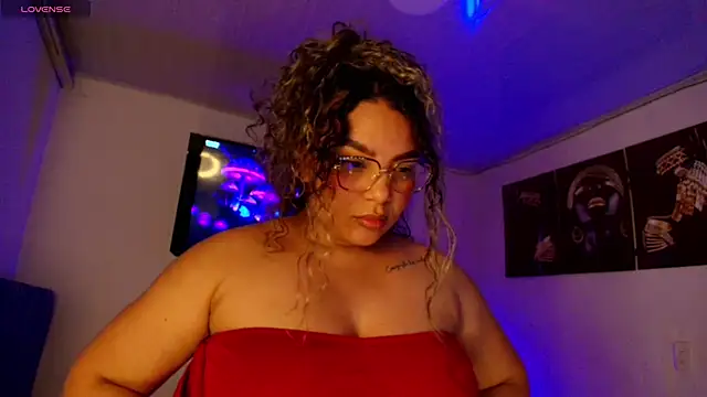 scarlet queen   online show from October 30, 2025, 2:35 am