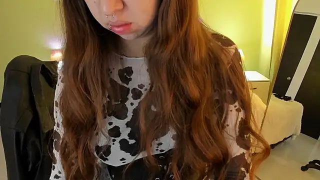 Scarlett  Cooper   online show from February 25, 2026, 12:48 pm