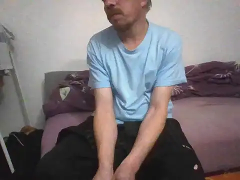 honzinka83 online show from November 11, 2025, 5:35 pm