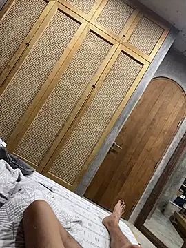 HenryLee1983-cums online show from April 13, 2026, 5:29 pm