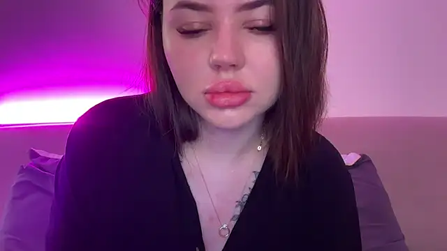 AlmaryKim online show from February 23, 2026, 8:39 pm