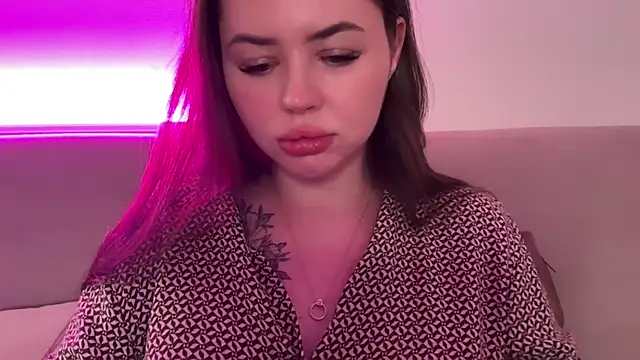 AlmaryKim online show from March 4, 2026, 8:59 pm