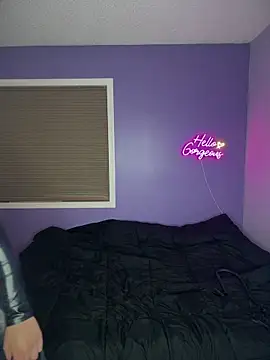 cinderellie online show from November 15, 2025, 4:21 am