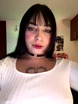 Hinatamoon  online show from December 17, 2025, 4:40 am