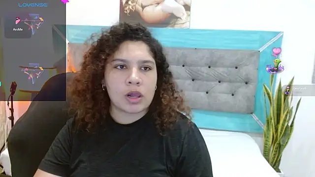 roxx iie online show from October 8, 2025, 2:42 am