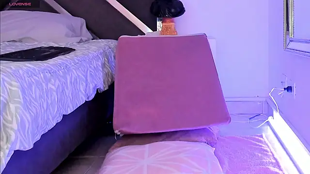 Neereth online show from October 4, 2025, 8:51 pm