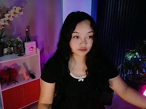 Snapshot of UrFavouriteCravings chatting on February 11, 2026, 2:16 am UrFavouriteCravings online show from February 11, 2026, 2:16 am