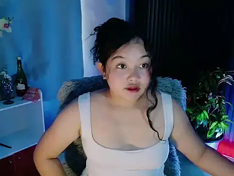 Snapshot of UrFavouriteCravings chatting on February 23, 2026, 3:15 am UrFavouriteCravings online show from February 23, 2026, 3:15 am