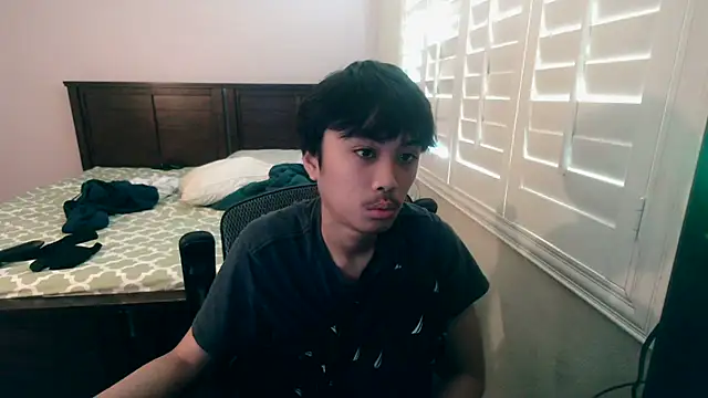 Snapshot of youngasianboy2007 chatting on April 14, 2026, 10:16 pm youngasianboy2007 online show from April 14, 2026, 10:16 pm