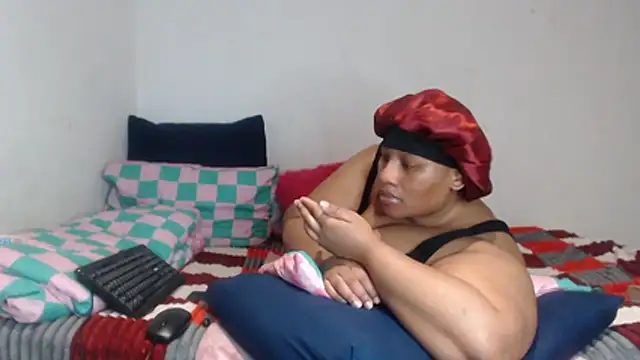 PIXIEBITCHXXX26 online show from December 13, 2025, 7:53 pm