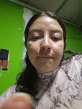 annyaparis online show from October 24, 2025, 1:24 am