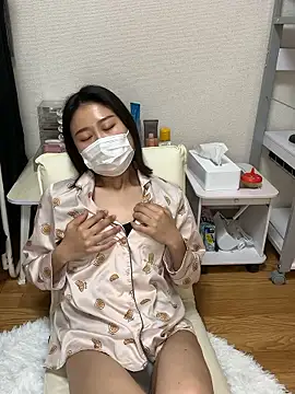 Snapshot of mia2_jp chatting on April 26, 2026, 10:18 pm mia2 jp online show from April 26, 2026, 10:18 pm