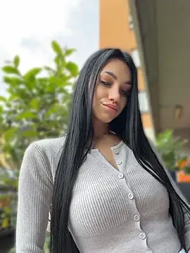 ilariea girl online show from May 13, 2026, 2:25 pm