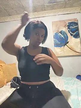 MissBubbles04 online show from November 2, 2025, 6:32 pm