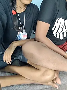 Unique girls90 online show from February 28, 2026, 1:34 pm