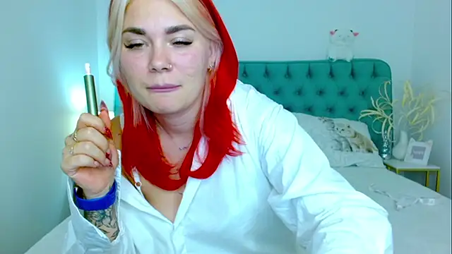 Naughty kittyy1 online show from October 3, 2025, 7:55 pm