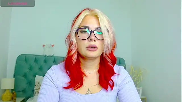 Naughty kittyy1 online show from October 4, 2025, 7:34 pm