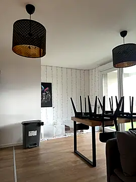 Snapshot of LaPetiteKim chatting on October 28, 2025, 8:51 am LaPetiteKim online show from October 28, 2025, 8:51 am