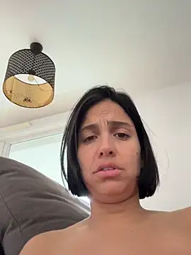 Snapshot of LaPetiteKim chatting on October 29, 2025, 9:00 am LaPetiteKim online show from October 29, 2025, 9:00 am