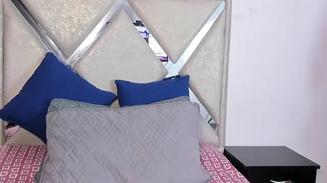 mia fox4 online show from October 25, 2025, 11:29 am