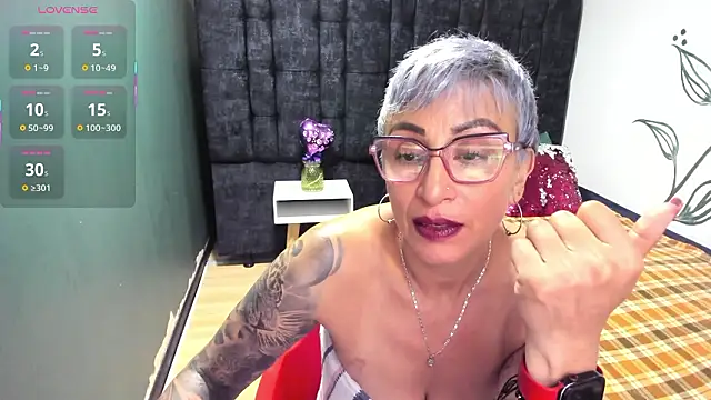 Charlotte  Gray online show from January 15, 2026, 9:51 pm