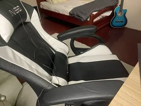 oppaboy online show from October 30, 2025, 3:13 pm