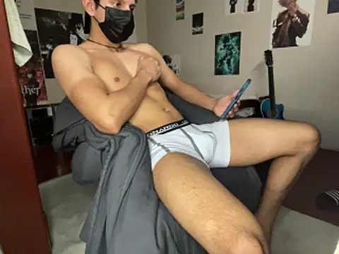 oppaboy online show from November 3, 2025, 2:40 pm