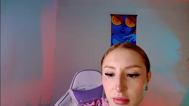 Bennuluspeach  online show from June 2, 2026, 11:01 am