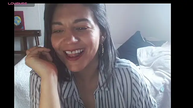 XxAntonellaxxx online show from April 28, 2026, 6:46 pm