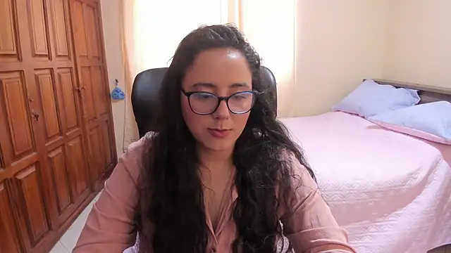 Venus cat  online show from October 1, 2025, 3:18 pm