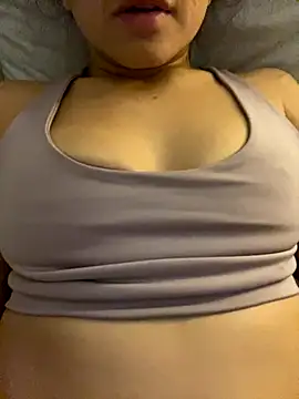 Ayliz05 online show from October 24, 2025, 12:41 am