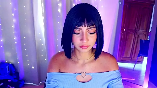 emma web  online show from March 10, 2026, 6:46 pm