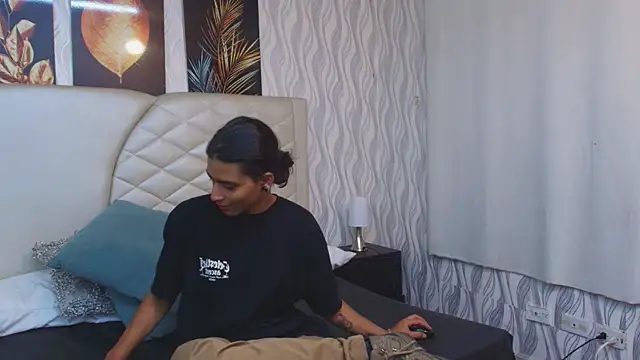 Dickie Dicking online show from November 13, 2025, 8:52 pm