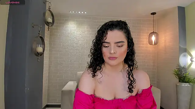 KylieJenkins online show from November 20, 2025, 11:21 am