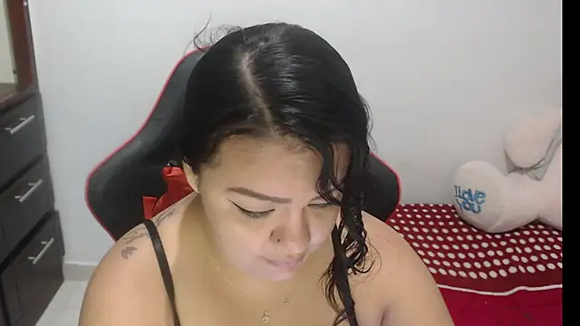 Snapshot of emily_sexxx chatting on January 17, 2026, 5:34 am emily sexxx online show from January 17, 2026, 5:34 am