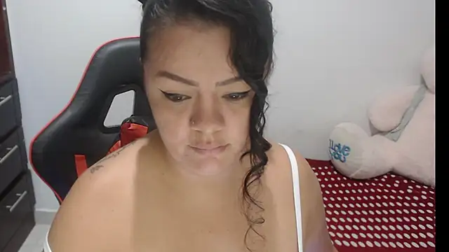 Snapshot of emily_sexxx chatting on February 20, 2026, 6:26 am emily sexxx online show from February 20, 2026, 6:26 am