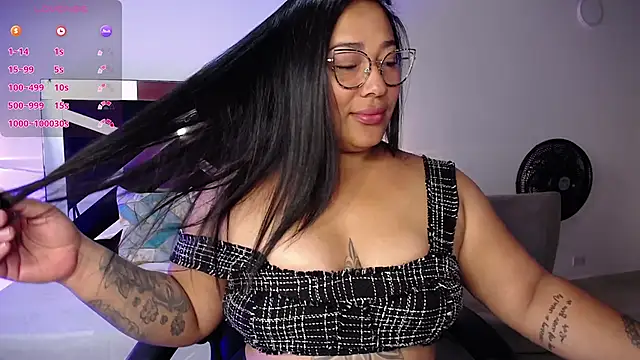 Snapshot of CataleyaMoonroe chatting on October 25, 2025, 4:57 pm CataleyaMoonroe online show from October 25, 2025, 4:57 pm