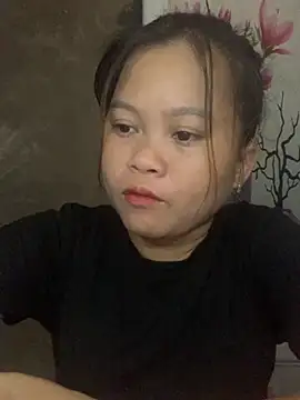 lan-xinh01 online show from October 6, 2025, 11:29 am