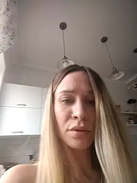 Anita Delicious online show from April 13, 2026, 1:38 pm