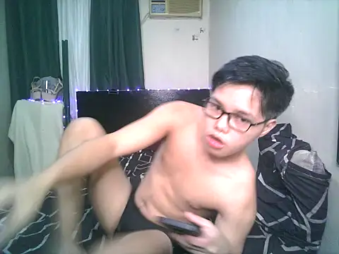 hot babyboy26 online show from October 31, 2025, 11:44 am