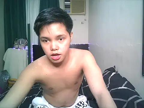 hot babyboy26 online show from November 4, 2025, 11:53 am