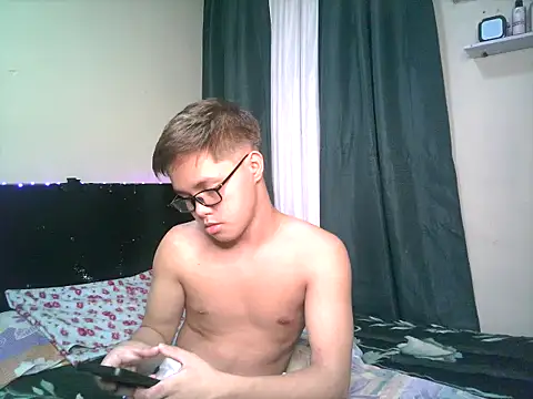 hot babyboy26 online show from November 28, 2025, 11:46 am