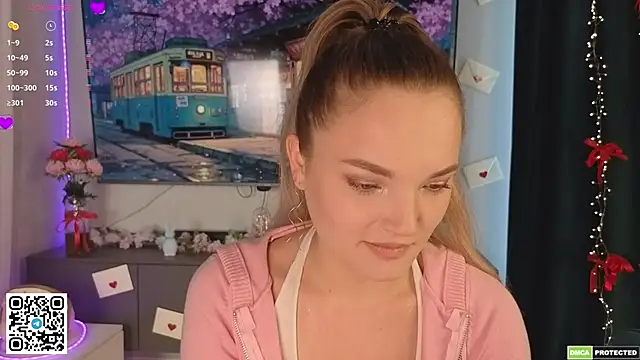 JulieLupo online show from April 11, 2026, 7:45 am