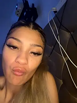 Honeyyyxo online show from November 2, 2025, 3:20 am