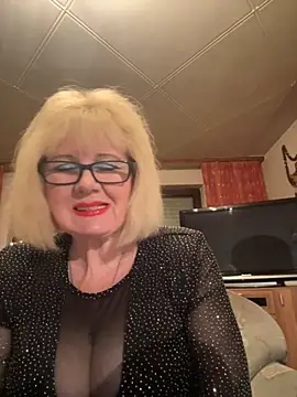 BoloshkaBlonda online show from November 9, 2025, 6:50 pm